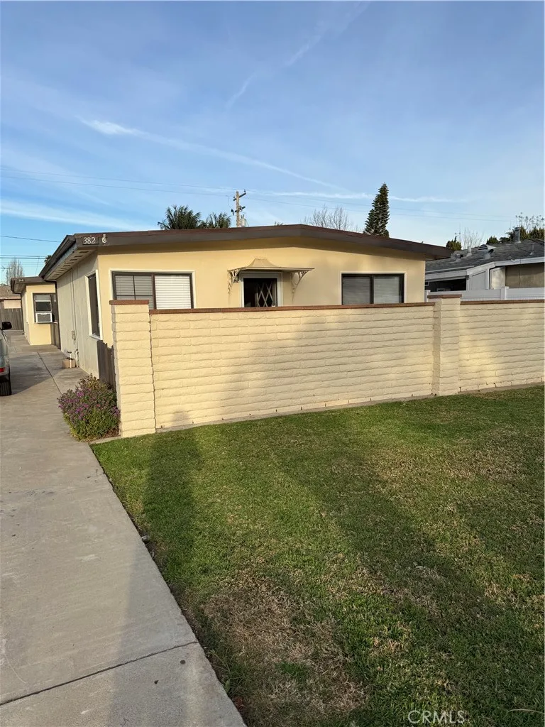 382 Rochester Street, Costa Mesa, CA 92627