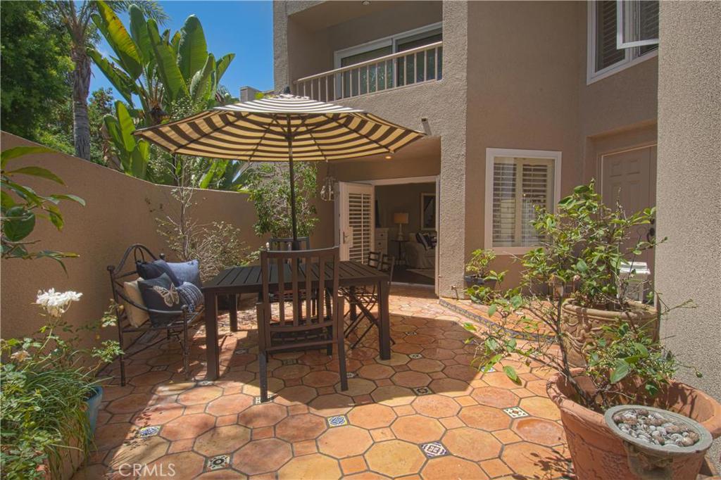 383 Bay View Terrace, Costa Mesa CA 92627 - photo 1