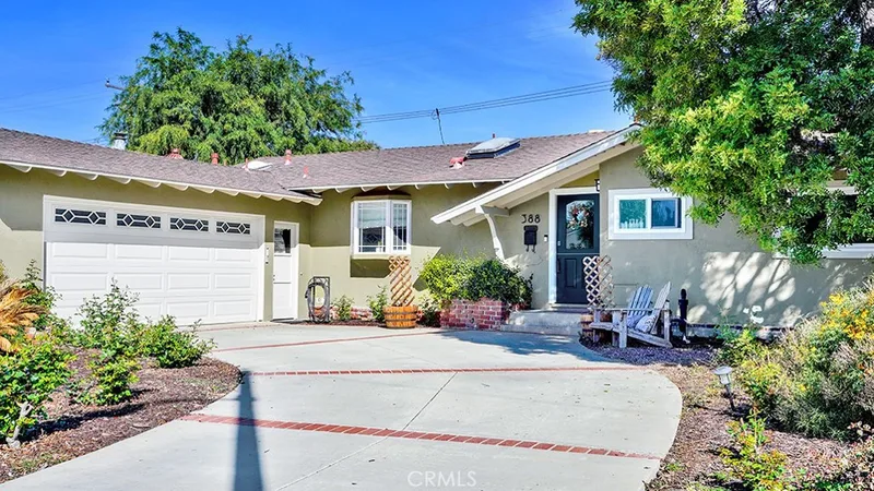 388 Bucknell Rd, Costa Mesa, CA 92626