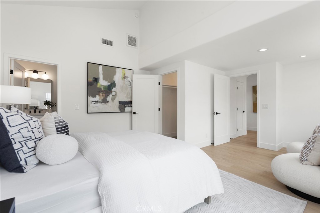 Primary #2 En-suite (Bedroom 4) - 394 Magnolia Street, Costa Mesa CA 92627 - photo 35
