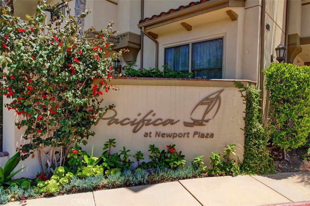 401 Bernard Street 206, Costa Mesa CA 92627 - photo 1