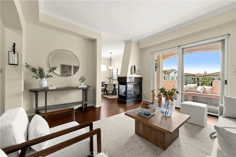 401 Bernard Street 409, Costa Mesa, CA 92627