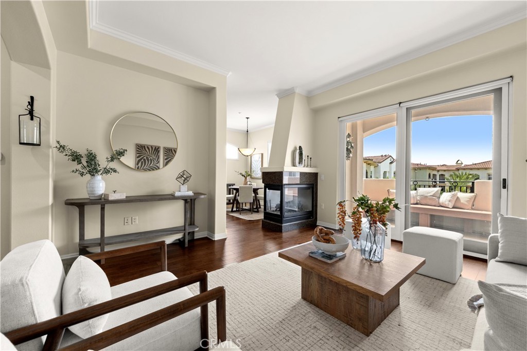 401 Bernard Street 409, Costa Mesa CA 92627 - photo 1