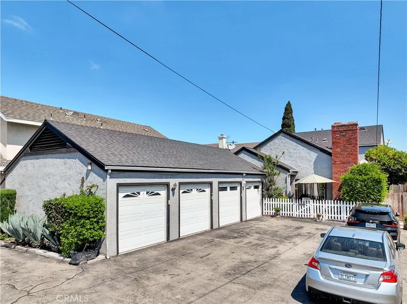 416 Hamilton Street, Costa Mesa, CA 92627