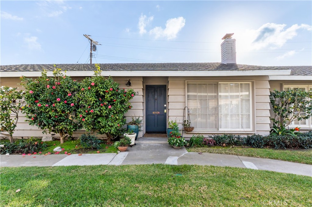 423 Gloucester Drive, Costa Mesa CA 92627 - photo 1