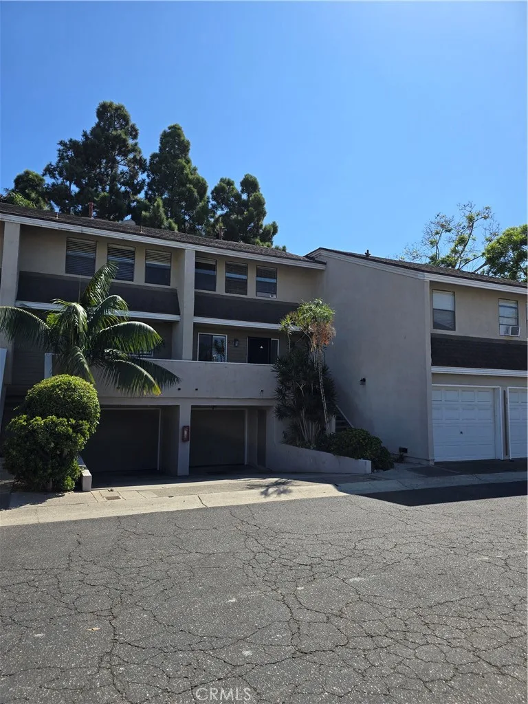 435 Bryson Springs 38, Costa Mesa