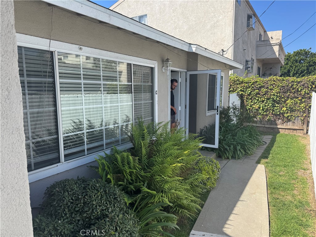 435 Hamilton C, Costa Mesa CA 92627 - photo 1
