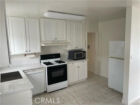 435 Hamilton Street B, Costa Mesa CA 92627 - photo 11