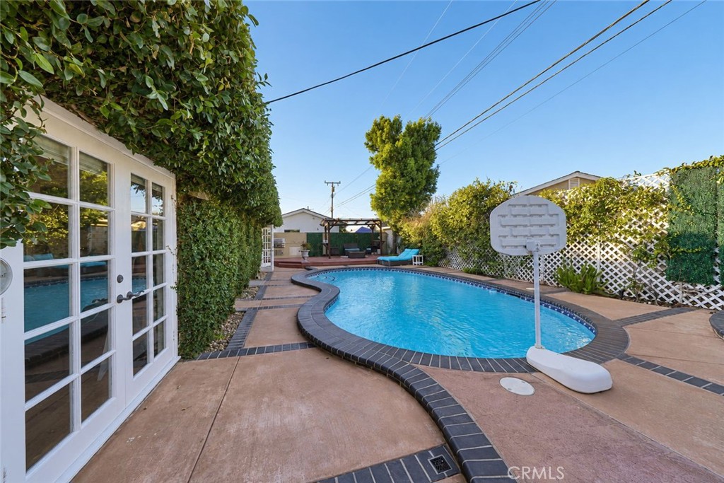 Backyard - 474 Ogle Street, Costa Mesa CA 92627 - photo 24