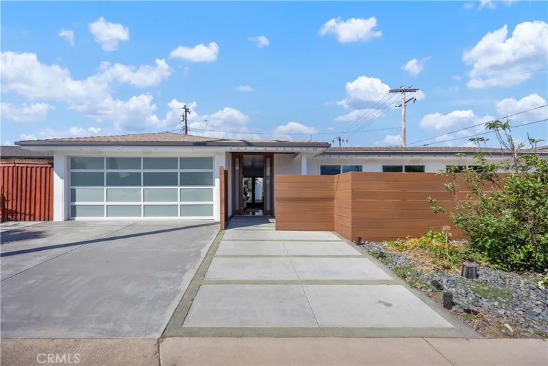 496 E 16th, Costa Mesa, CA 92627