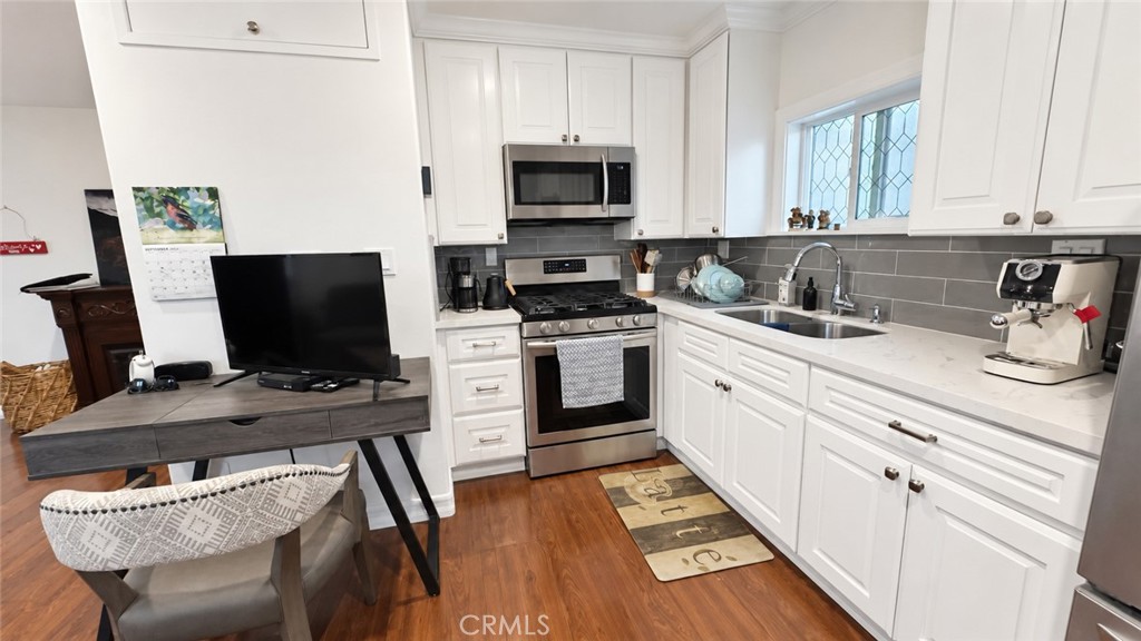525 Fairfax, Costa Mesa CA 92627 - photo 8