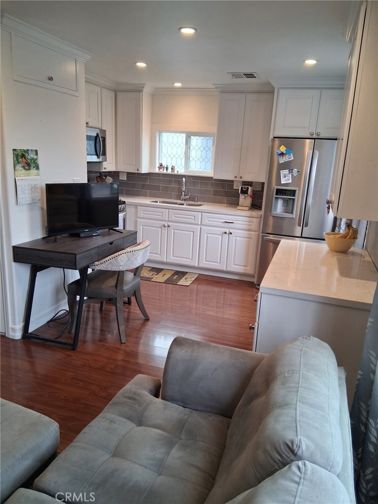 525 Fairfax, Costa Mesa CA 92627 - photo 12