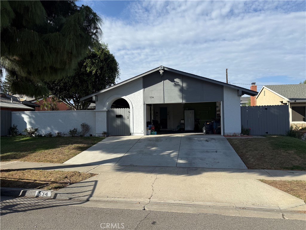 534 Pierpont, Costa Mesa CA 92626 - photo 1