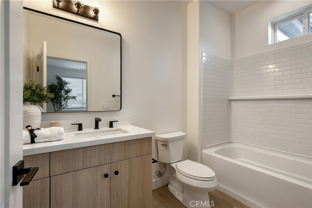 547 Bernard Street, Costa Mesa CA 92627 - photo 18