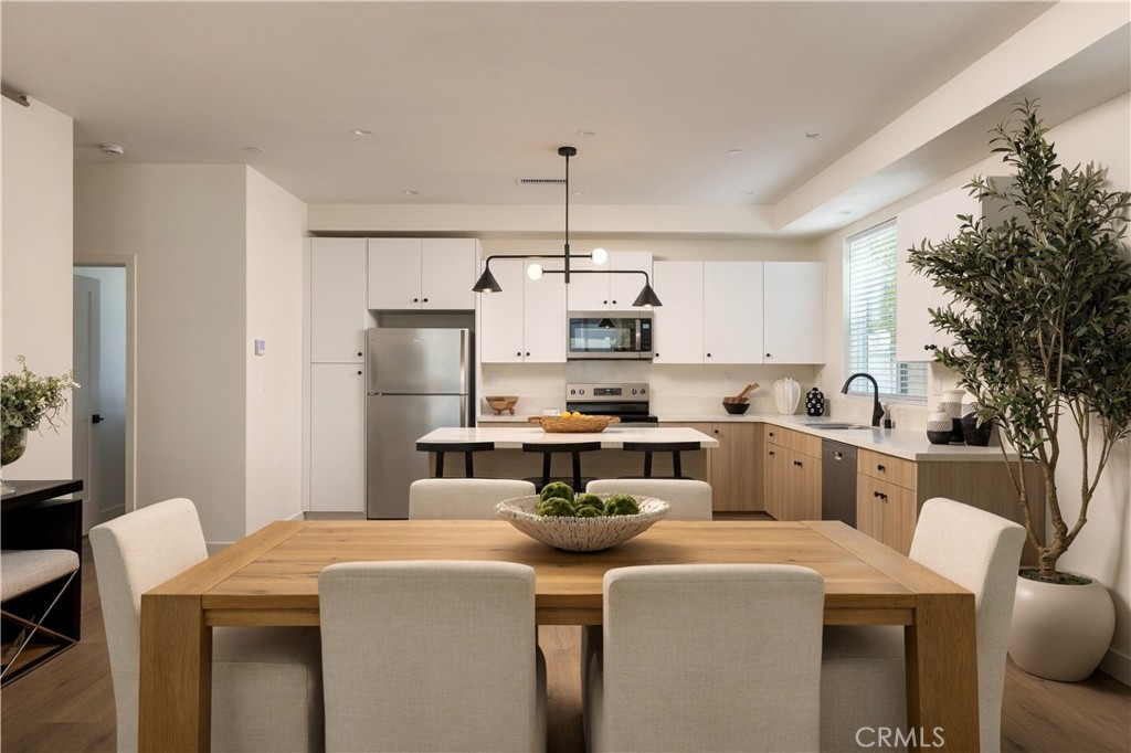 551 Bernard, Costa Mesa CA 92627 - photo 5