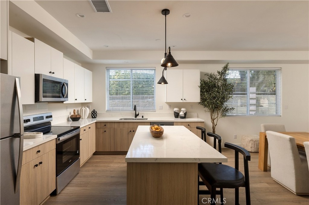 551 Bernard, Costa Mesa CA 92627 - photo 7