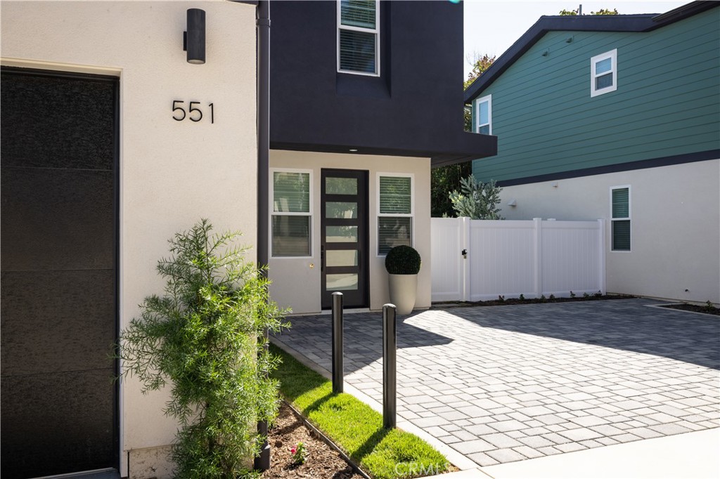 551 Bernard, Costa Mesa CA 92627 - photo 25