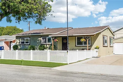 604 Knowell, Costa Mesa