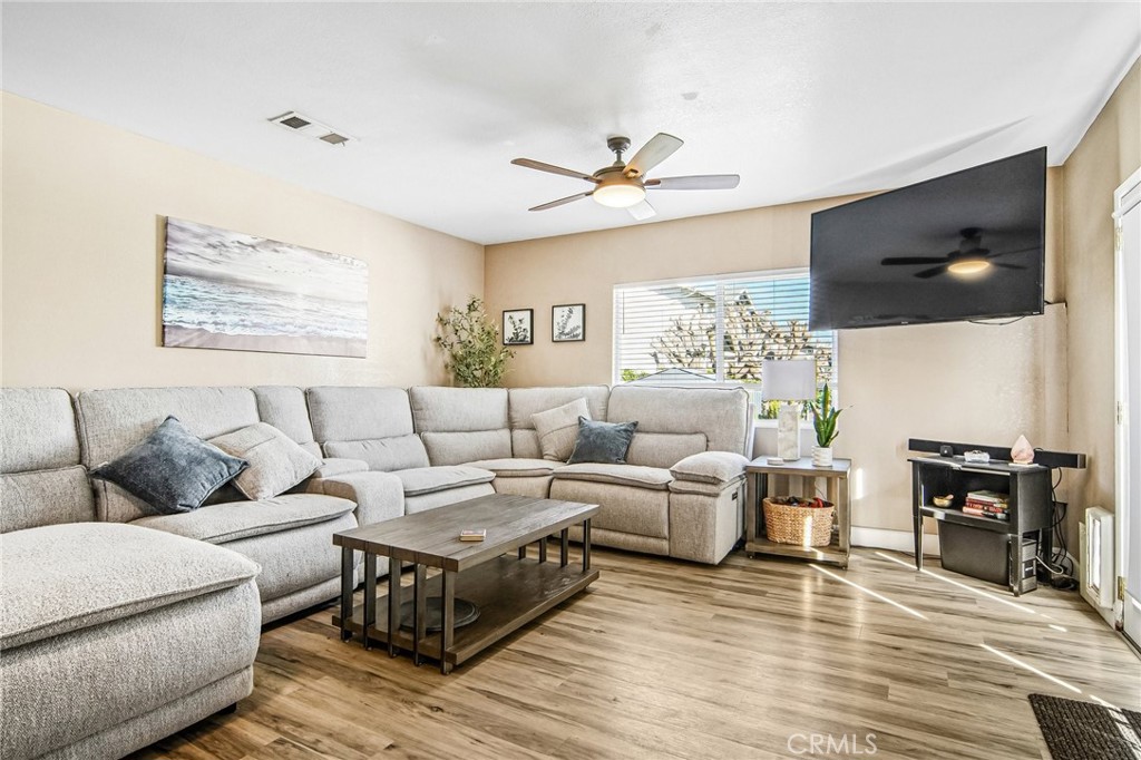 604 Knowell, Costa Mesa CA 92627 - photo 4