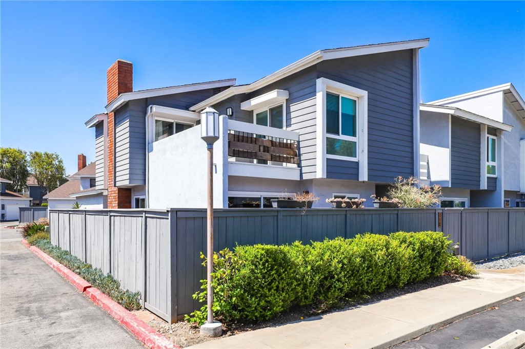 610 Shasta Lane, Costa Mesa CA 92626 - photo 1