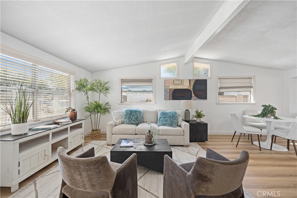 610 W Bay Street, Costa Mesa CA 92627 - photo 4