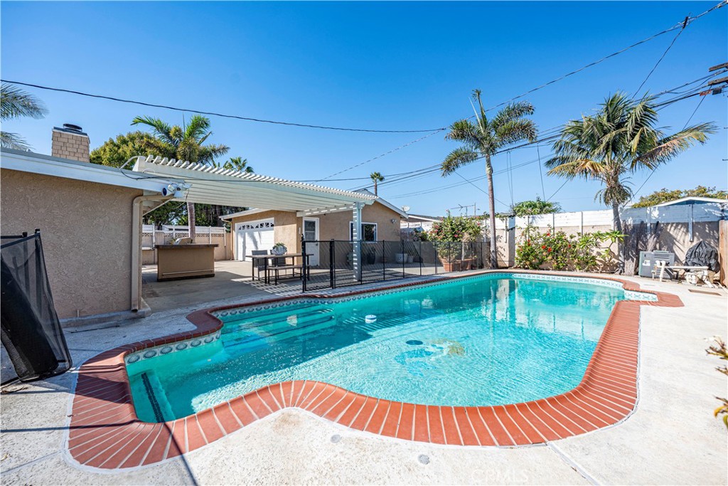 610 W Bay Street, Costa Mesa CA 92627 - photo 21