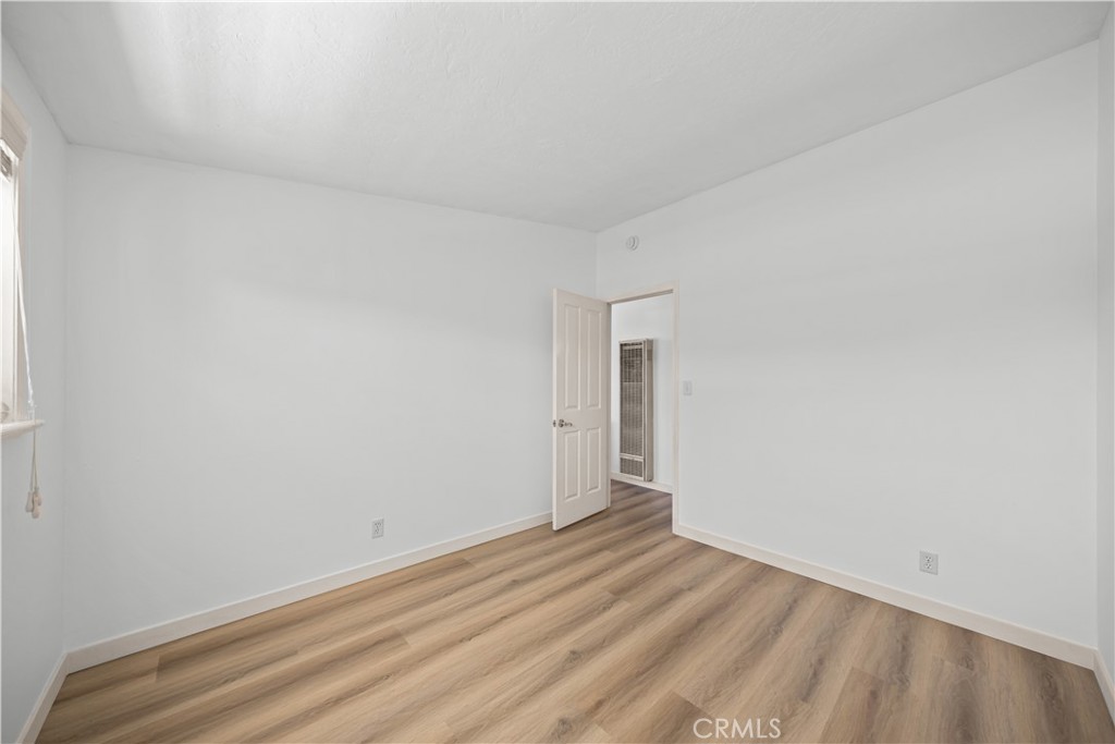 610 W Bay Street, Costa Mesa CA 92627 - photo 36