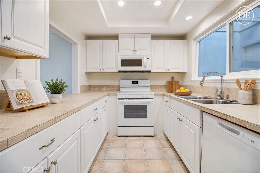 636 Rhine Lane 122, Costa Mesa CA 92626 - photo 12