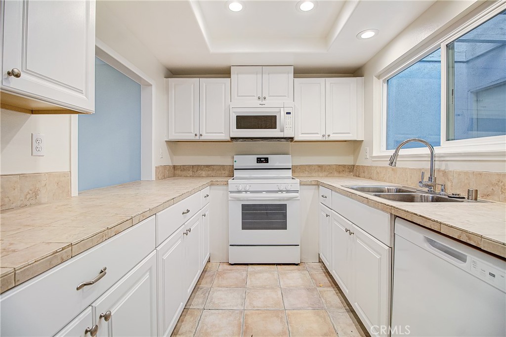 636 Rhine Lane 122, Costa Mesa CA 92626 - photo 13