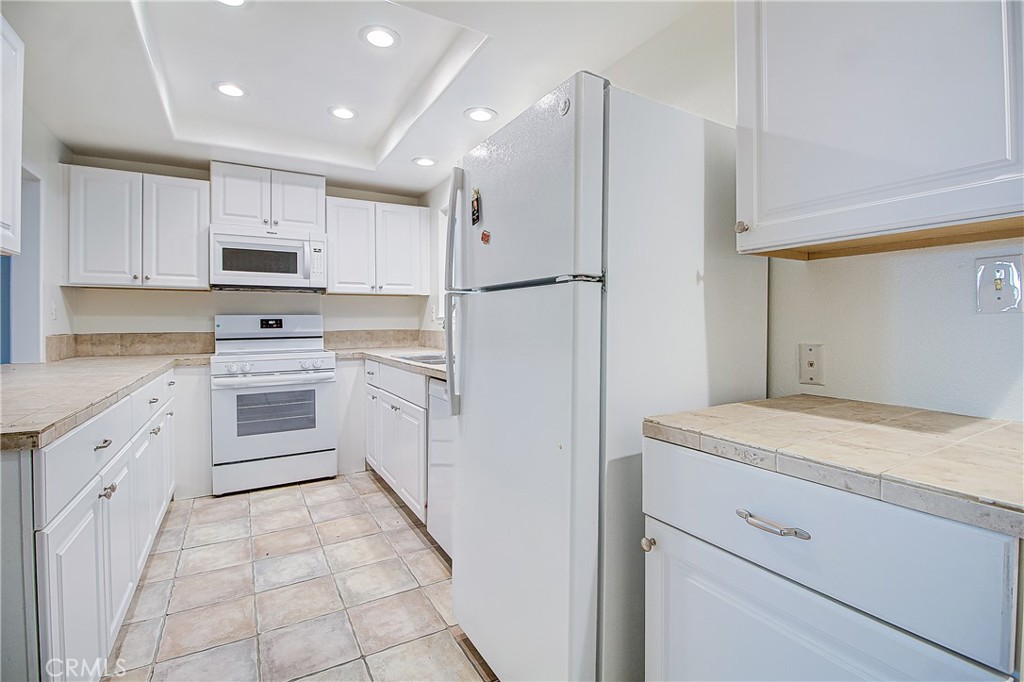 636 Rhine Lane 122, Costa Mesa CA 92626 - photo 18