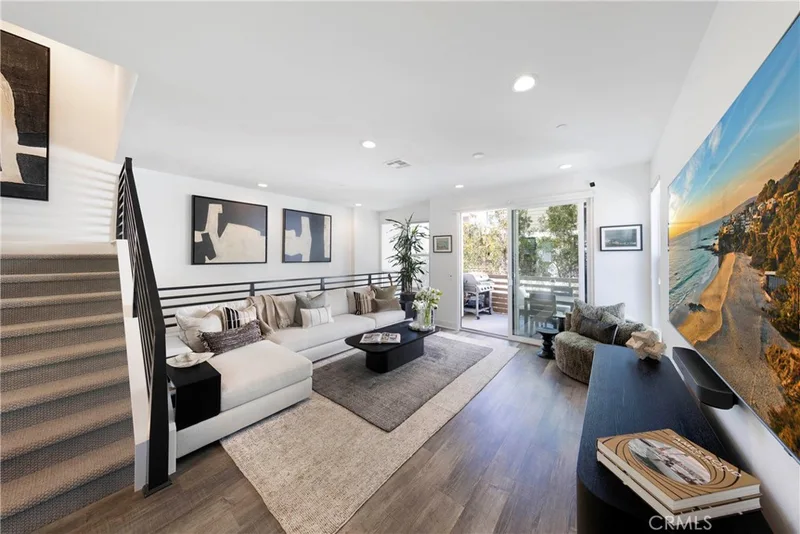 655 Wedge, Costa Mesa, CA 92627
