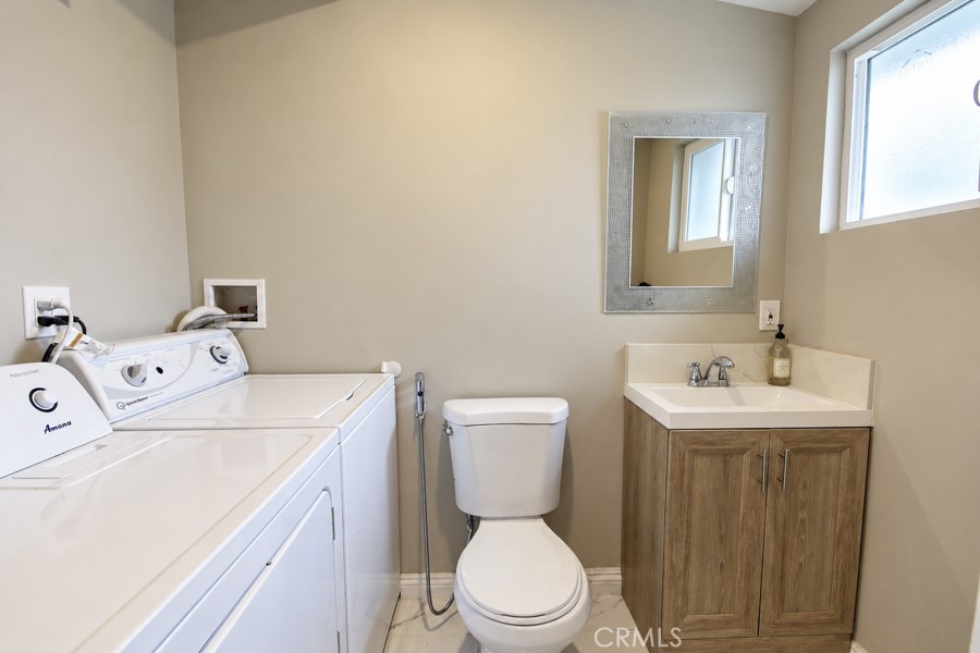 660 Beach Street, Costa Mesa CA 92627 - photo 15