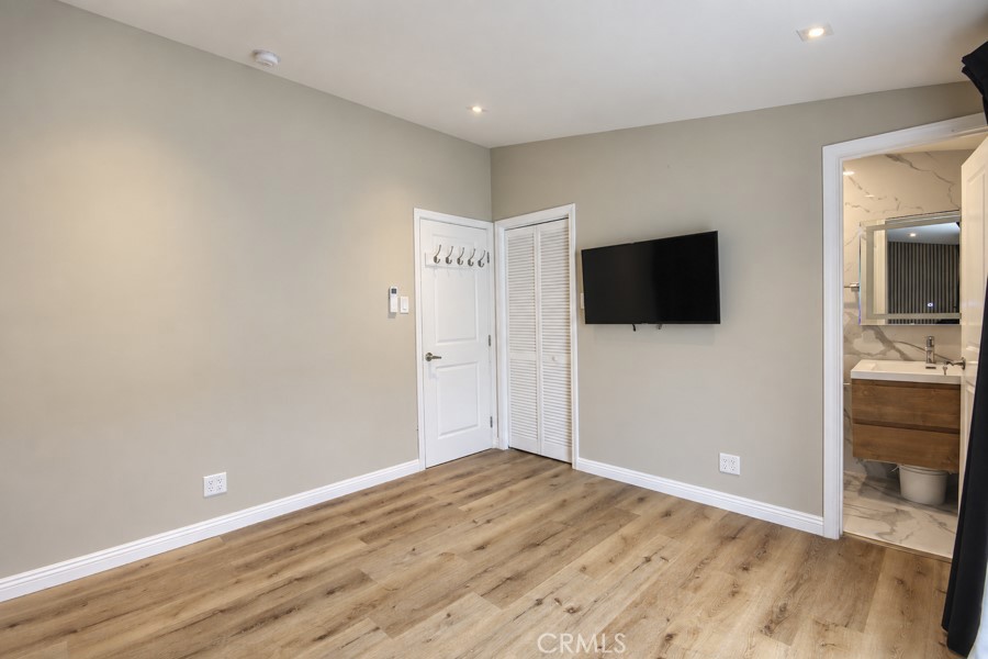660 Beach Street, Costa Mesa CA 92627 - photo 18