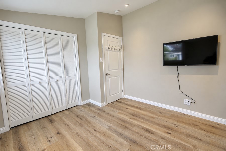 660 Beach Street, Costa Mesa CA 92627 - photo 24