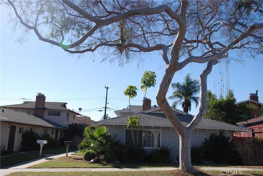 665 Plumer Street, Costa Mesa CA 92627 - photo 1