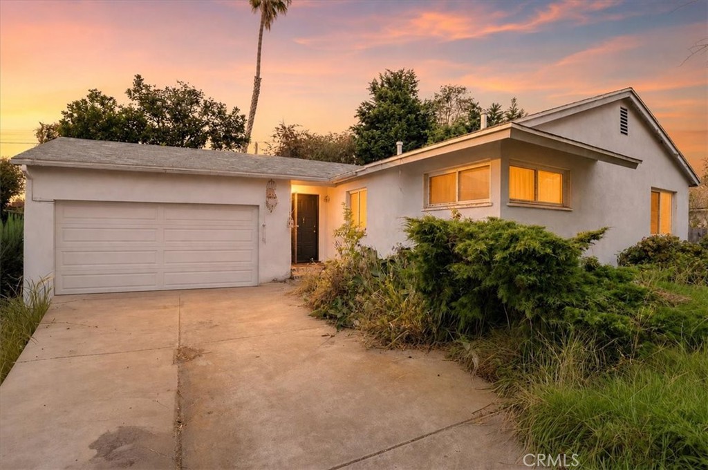674 Capital, Costa Mesa CA 92627 - photo 1