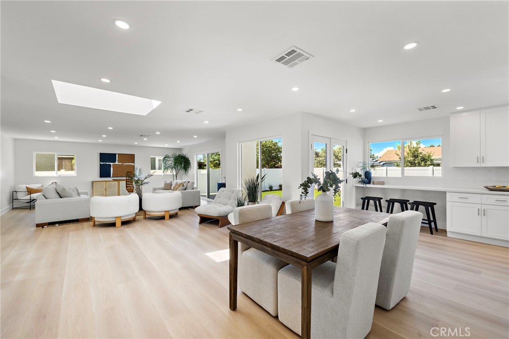 674 Senate Street, Costa Mesa CA 92627 - photo 5