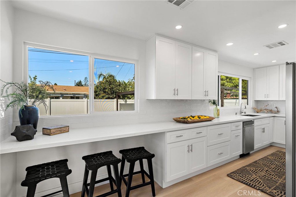 674 Senate Street, Costa Mesa CA 92627 - photo 13