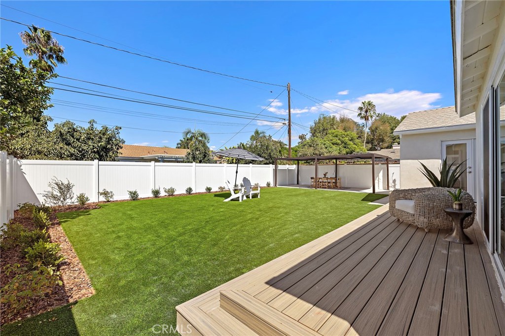 674 Senate Street, Costa Mesa CA 92627 - photo 31