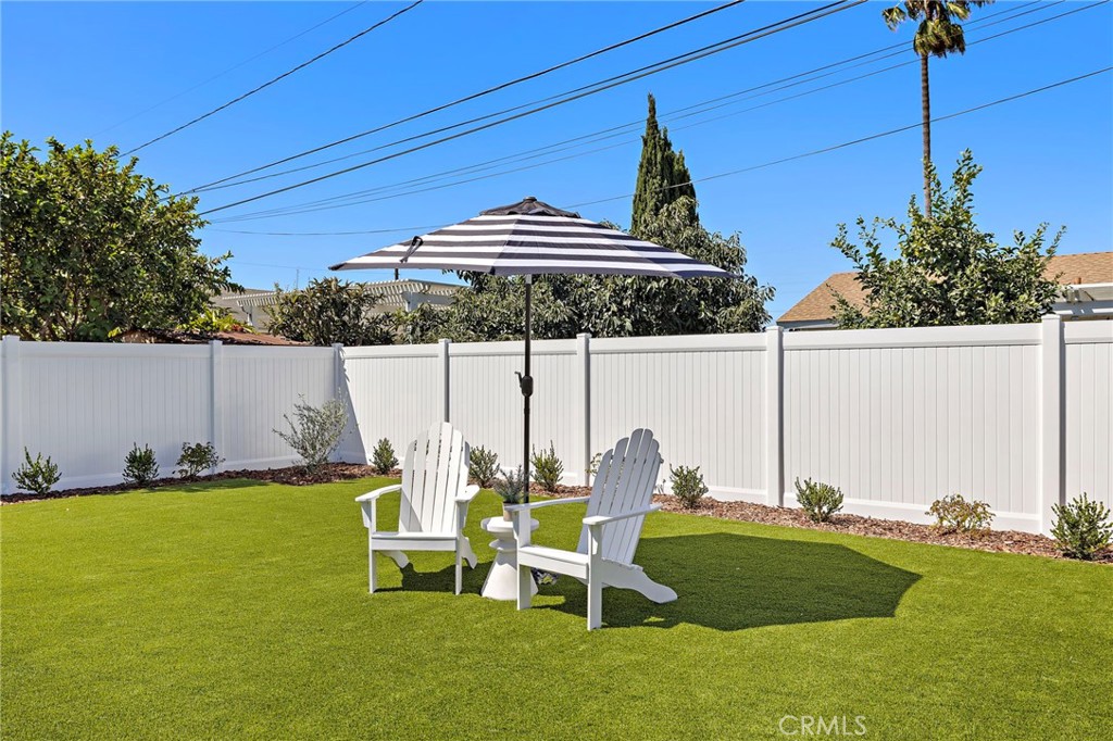 674 Senate Street, Costa Mesa CA 92627 - photo 33