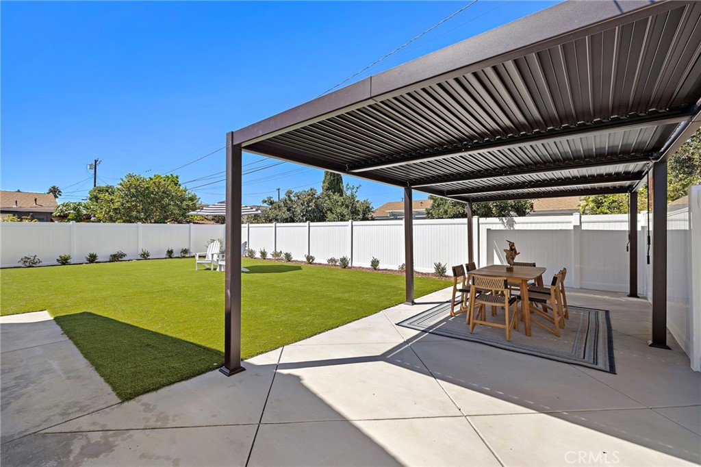 674 Senate Street, Costa Mesa CA 92627 - photo 35