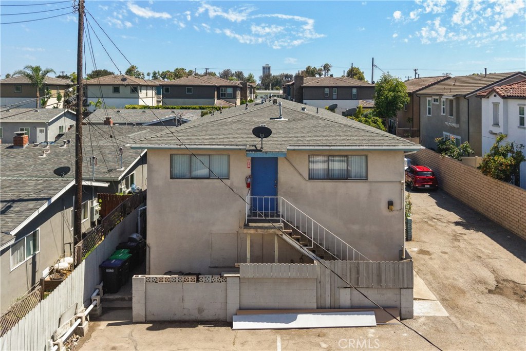 681 Victoria, Costa Mesa CA 92627 - photo 3