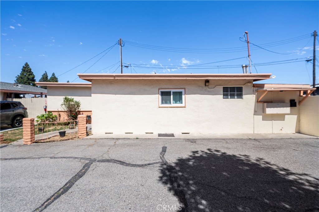 681 Victoria, Costa Mesa CA 92627 - photo 15
