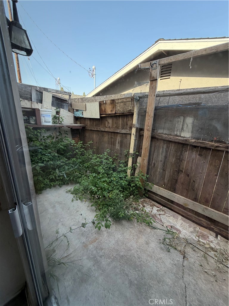 681 Victoria, Costa Mesa CA 92627 - photo 19