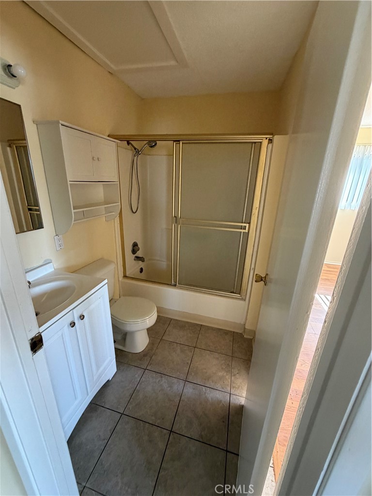 681 Victoria, Costa Mesa CA 92627 - photo 39