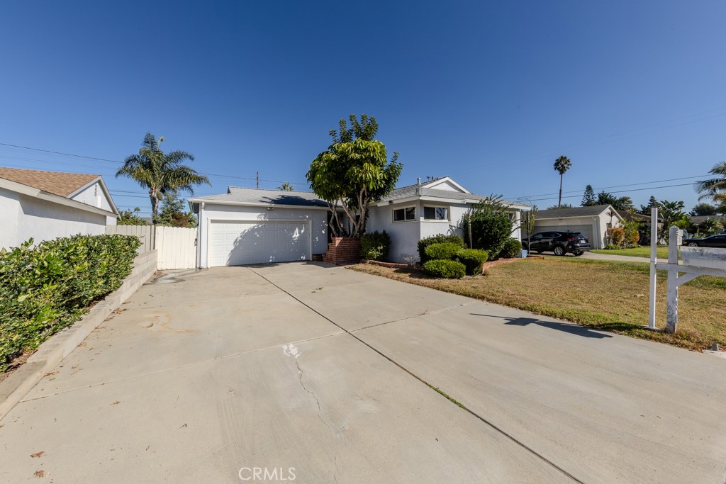 690 Capital Street, Costa Mesa CA 92627 - photo 1