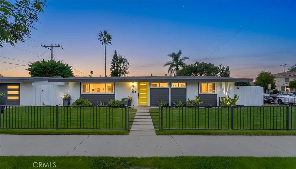 700 Hamilton Street, Costa Mesa CA 92627 - photo 1