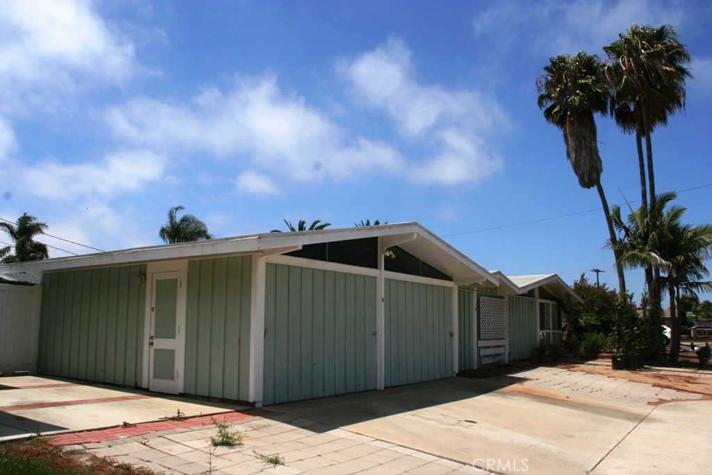 703 Center, Costa Mesa CA 92627 - photo 1