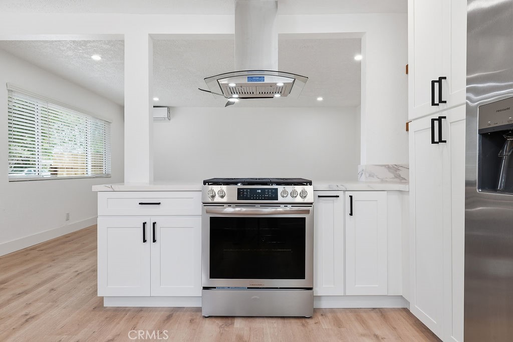 726 Weelo Drive, Costa Mesa CA 92627 - photo 9