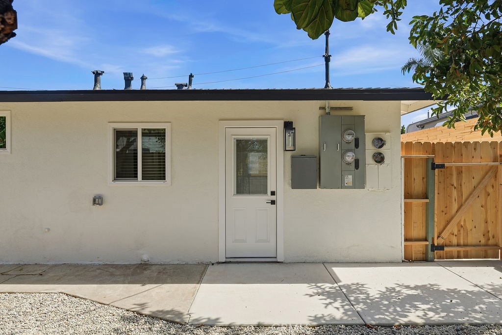 BAck Unit - 726 Weelo Drive, Costa Mesa CA 92627 - photo 42